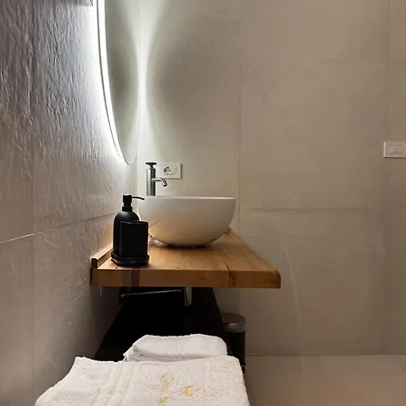 Donna Frucola And Private Wellness *